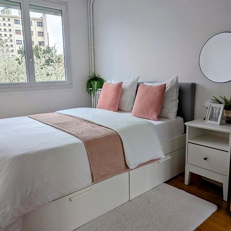 Entire 60M2 Apartment - Close To Paris - Parking - Kitchen - 2Min Rerb - Olympic'24 Bourg-la-Reine Exterior photo
