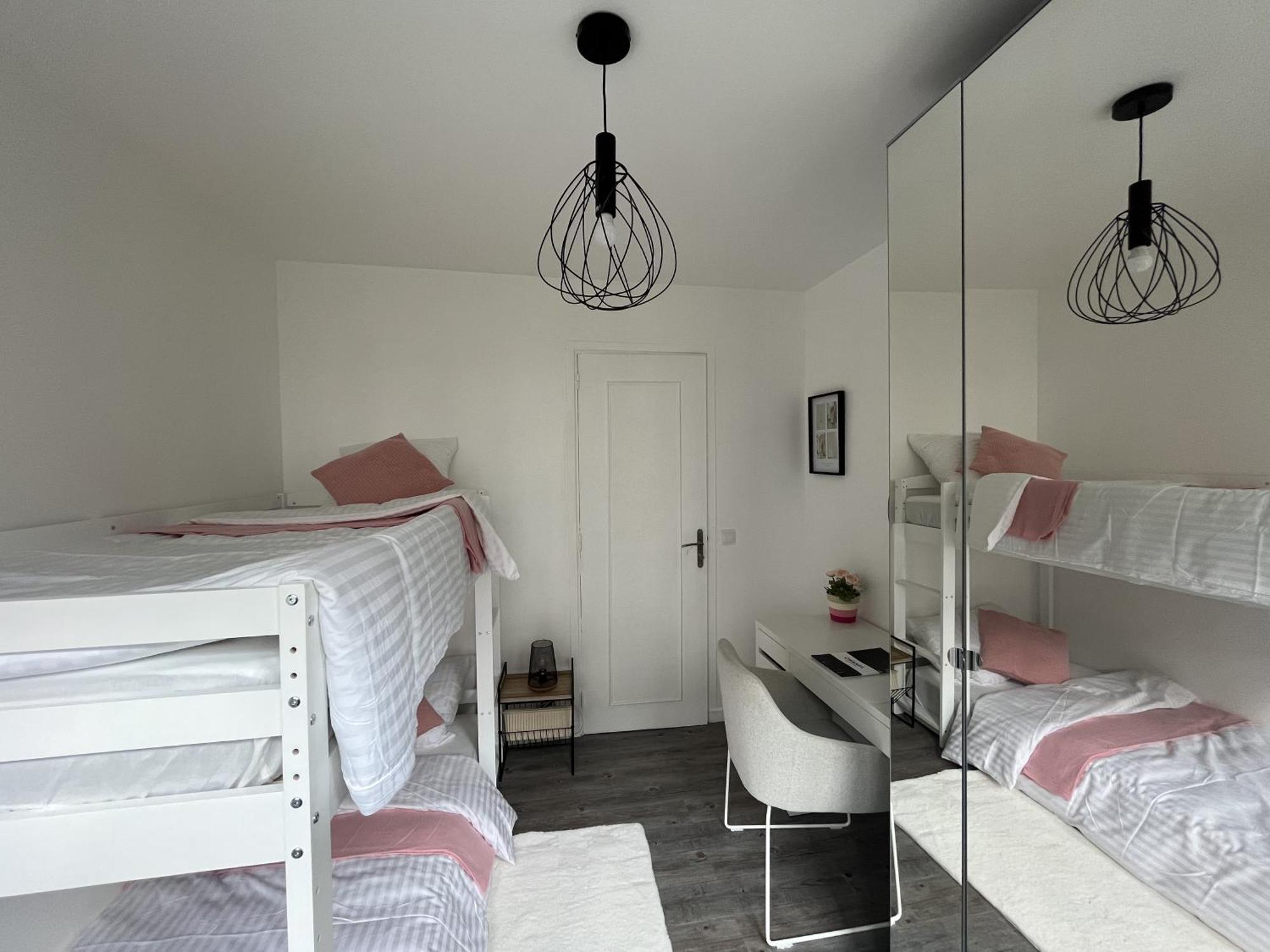 Entire 60M2 Apartment - Close To Paris - Parking - Kitchen - 2Min Rerb - Olympic'24 Bourg-la-Reine Exterior photo